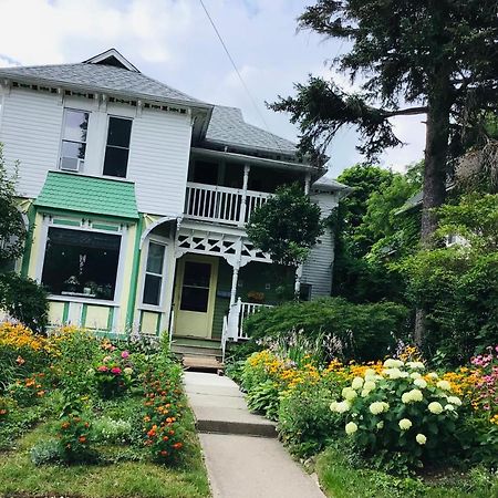 Niagara Inn Bnb No Breakfast 外观 照片